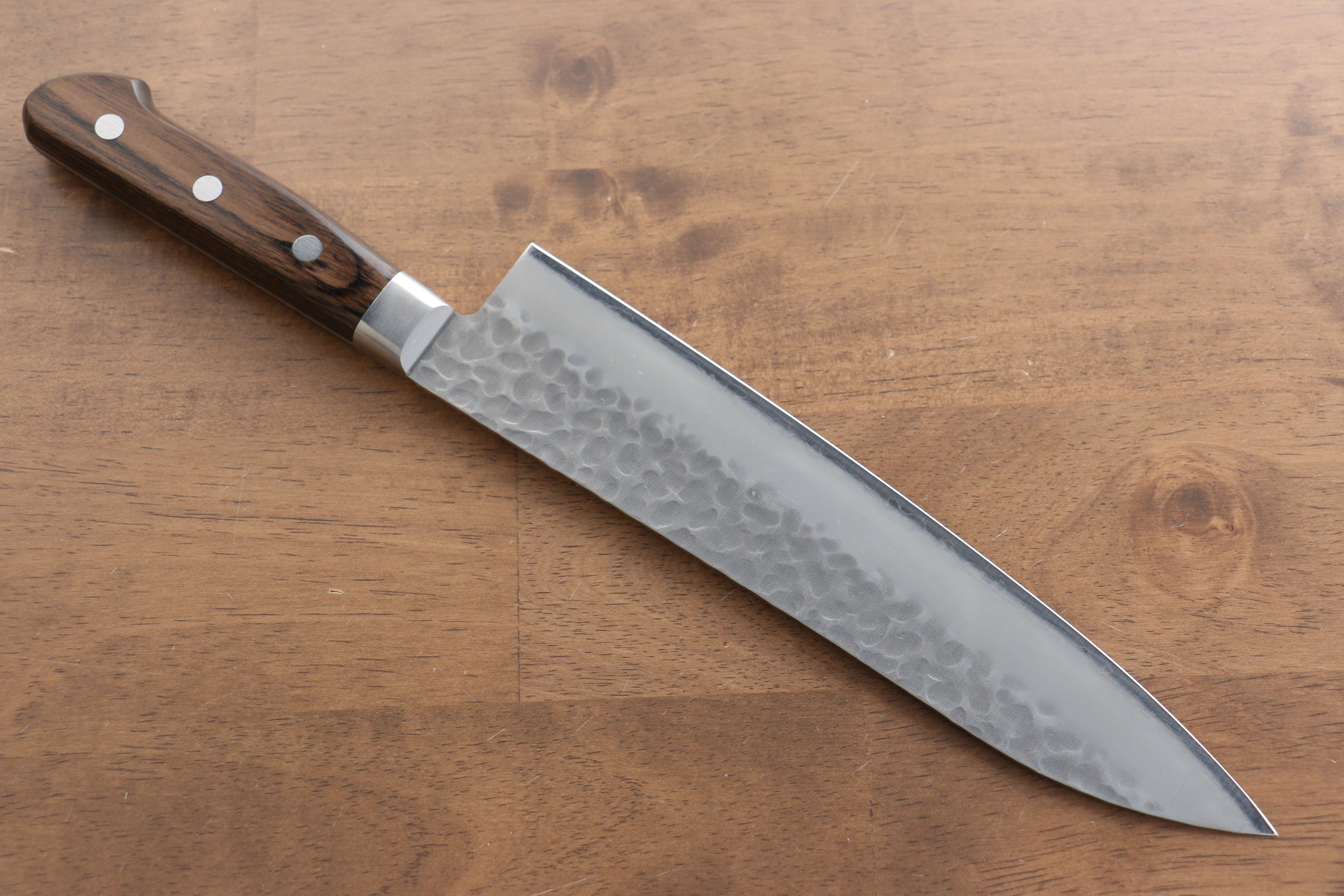 Seisuke AUS8 Hammered Gyuto Japanese Knife 210mm Brown Pakka wood Handle - Japanny - Best Japanese Knife